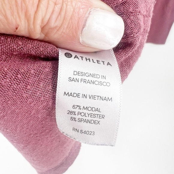 ✅Athleta Threadlight Asym Relaxed Long Sleeve,Crushed Berry SIZE MEDIUM  #266061 - Picture 3 of 8